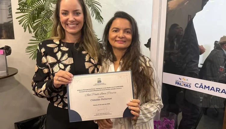 Ana Paula Lima Pereira recebe Título de Cidadã Palmense - Foto: Divulgação